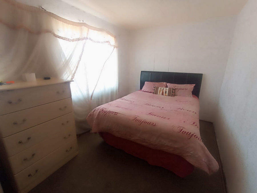 2 Bedroom Property for Sale in Potchefstroom North West